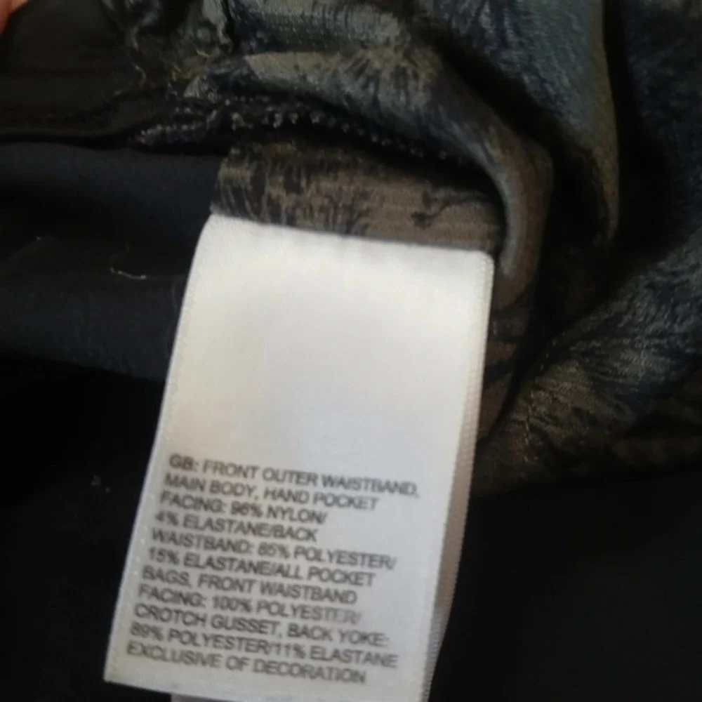 The North Face Shorts Mens 30‎ Black FlashDry-XD Hiking Performance Stretch